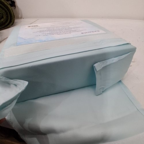 6PC SLUMBERCHILL COOLING BED SHEET SET WITH 4 PILLOW CASES - DOUBLE - BLUE (MODEL: 1976200) image 3