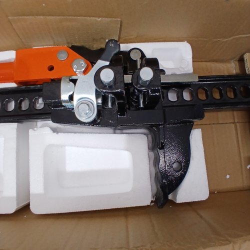 HEAVY DUTY RATCHETING OFF ROAD UTILITY HIGH LIFT FARM JACK - 48" - 700LBS - BLACK/ORANGE (MODEL: AH081048) image 3
