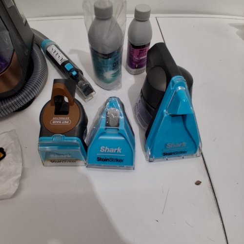 SHARK STAINSTRIKER HAIRPRO PORTABLE SPOT/STAIN/ODOUR ELIMINATOR WITH 4 ATTACHMENTS - COPPER/BLACK (MODEL: PX251C 26) image 4
