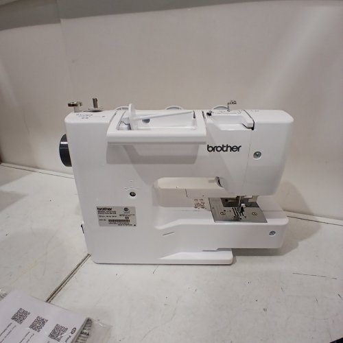 BROTHER TOUGH AND STRONG SEWING MACHINE WITH 37 BUILT IN STITCHES (MODEL: ST371HD) image 10