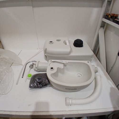 SERENELIFE PORTABLE CAMPING SINK WITH TOWEL HOLDER & SOAP DISPENSER - 19L - WHITE/GREY (MODEL: SLCASN18) image 3