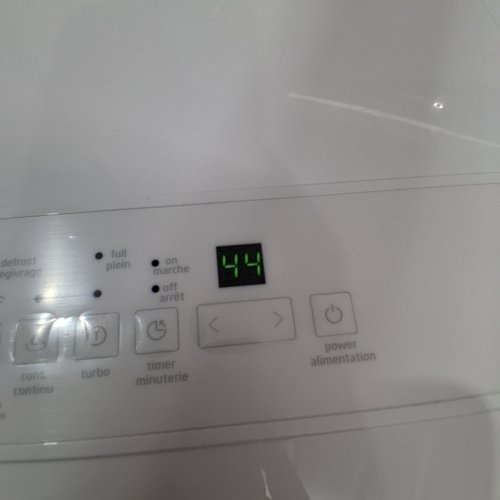 MIDEA EASYDRY DEHUMIDIFIER - 50 PINTS/DAY; 115 V; 8.5A - WHITE (MODEL: MAD50C1AWS-A) image 2