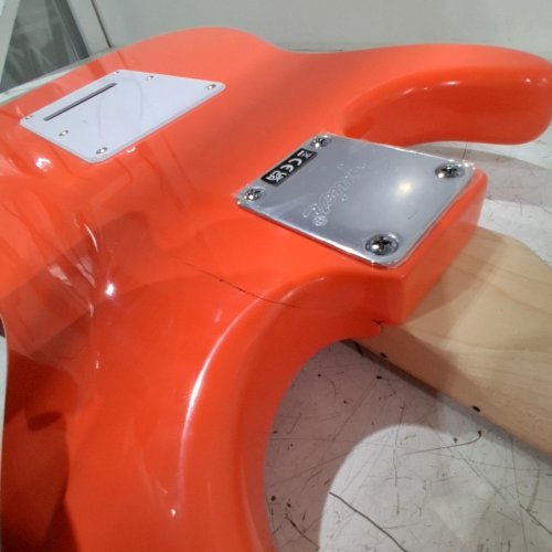 SQUIER SONIC STRATOCASTER HSS ELECTRIC GUITAR WITH MAPLE FINGERBOARD - TAHITIAN CORAL image 3