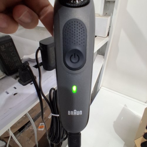 8PC BRAUN 8 IN 1 BEARD ,HAIR & BODY ALL IN ONE TRIMMER KIT - (MODEL: AIO5480) image 2