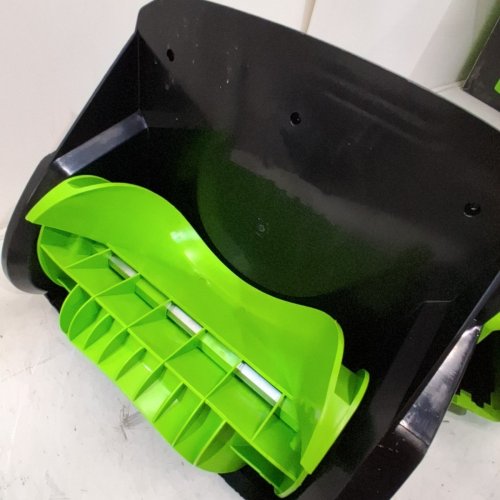 GREENWORKS **TOOL ONLY** PRO BRUSHLESS CORDLESS MOTOR SNOW SHOVEL- 80V MAX POWER - 12" - GREEN (MODEL: GLSS80000/2601202) image 4