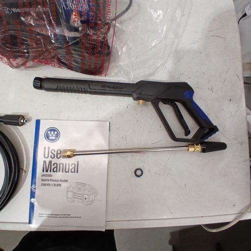 WESTINGHOUSE HANDHELD ELECTRIC PRESSURE WASHER WITH INTERCHANGEABLE NOZZLES - 2100PSI - 1.7GPM - BLACK/BLUE (MODEL: EPX3100V) image 4