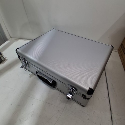 GLOBAL INDUSTRIAL ALUMINUM TOOL CASE - SILVER (MODEL: 442893) image 4