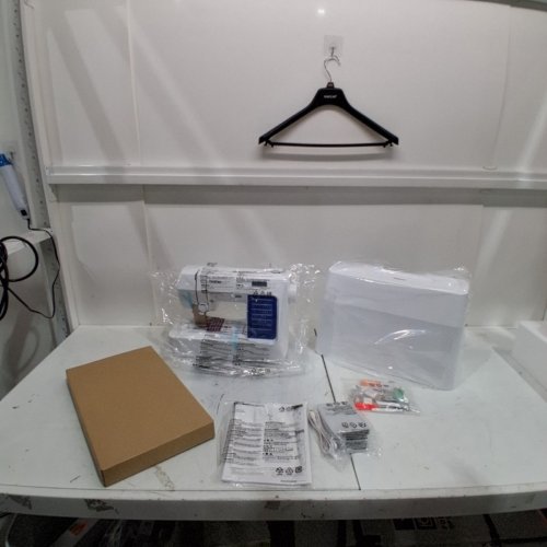 BROTHER COMPUTERIZED SEWING AND QUILTING MACHINE LCD DISPLAY WIDE TABLE - WHITE (MODEL:CS7000X ) image 3