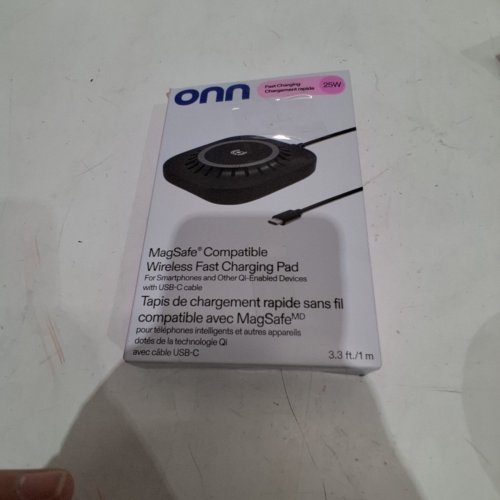 ONN MAGSAFE COMPATIBLE WIRELESS FAST CHARGING PAD - BLACK (MODEL: CHPAD25) image 5
