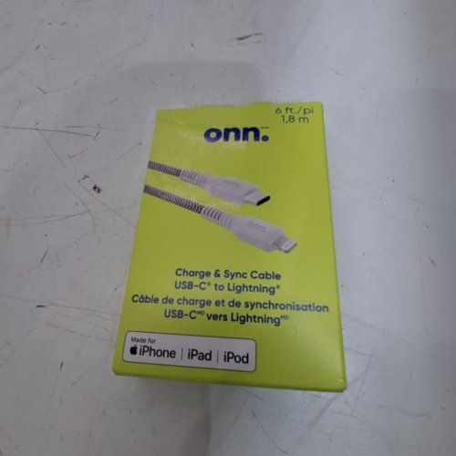 ONN LIGHTNING TO USB-C BRAIDED CHARGING CABLE - 6FT - GREY / WHITE image 3