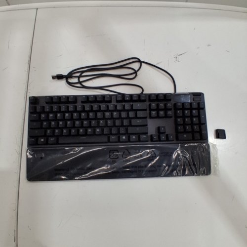 STEELSERIES APEX 5 MECHANICAL GAMING KEYBOARD – OLED SMART DISPLAY – USB PASSTHROUGH AND MEDIA CONTROLS – HYBRID GAMING SWITCHES BLUE – RGB BACKLIT (MODEL : APEX5) image 3