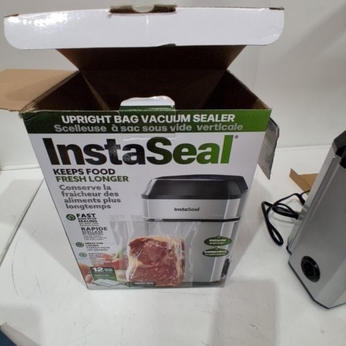 INSTASEAL FOOD VACUUM SEALER MACHINE AND A SET OF 12 PRE-CUT BAGS - 30W - SILVER/BLACK -(MODEL:6029) image 6