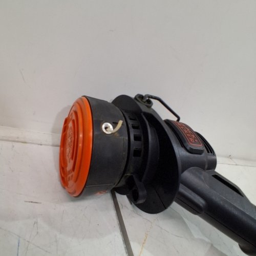 BLACK+DECKER 10" STRING TRIMMER/EDGER - 20V MAX LITHIUM BATTERY WITH CHARGER - BLACK/ORANGE (MODEL: LST201) image 3