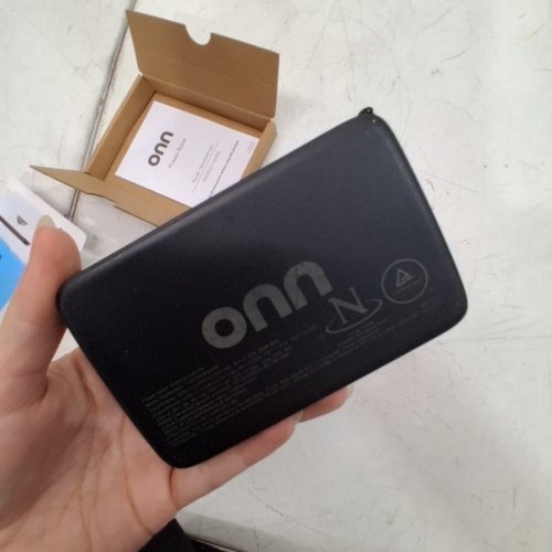 ONN POWER BANK WITH USB-A/USB-C - 20,000 MAH - 20W MAX - BLACK image 4