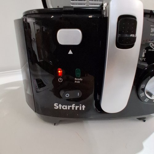 STARFRIT COMPACT DEEP FRYER - 2.5L CAPACITY - BLACK (MODEL: 024611) image 2
