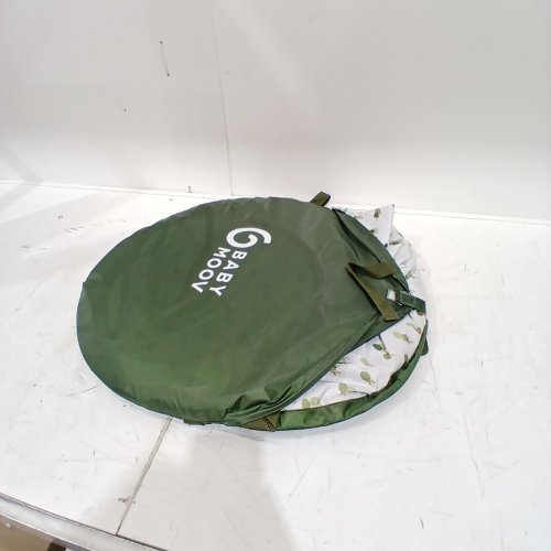 BABY MOOV COLLAPSIBLE FOLDABLE ANTI-UV TENT WITH VELCRO DOOR AND CARRY BAG - 36" X 39" - UPF 50+ - GREEN & WHITE image 2
