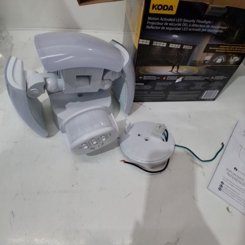 KODA MOTION-ACTIVATED LED SECURITY FLOOD LIGHT - 4800LM - WHITE (MODEL: 1938035/LM030878) image 2
