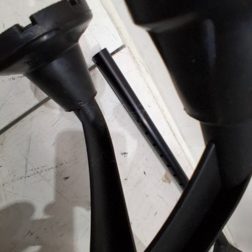KMINA 4-LEG CRUTCH - BLACK (MODEL: K10065) image 5