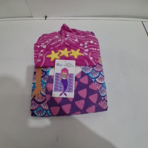 MAINSTAYS KIDS HOODED MERMAID BEACH TOWEL - 24" X 48" - PINK, PURPLE, AND BLUE image 3