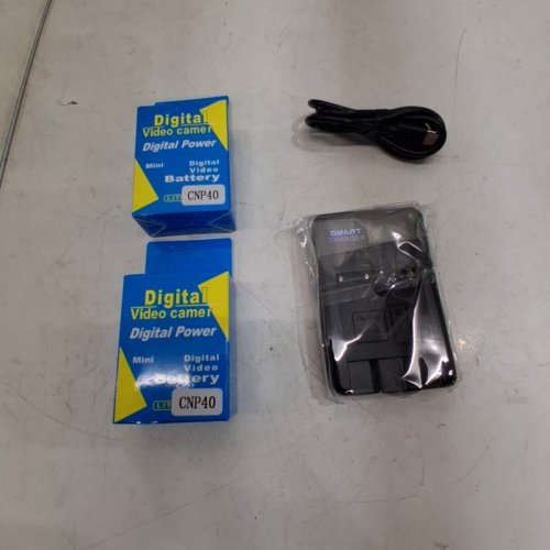 3PC USB LCD CAMERA BATTERIES WITH CHARGER FOR VARIOUS CASIO MODELS - (MODEL: NP-40) image 3