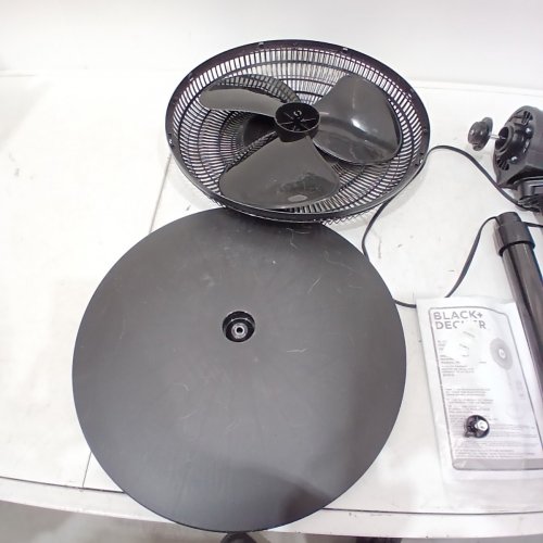 BLACK + DECKER STAND FAN WITH REMOTE - 16" DIAMETER - BLACK (MODEL: BFSR16B-01) image 6