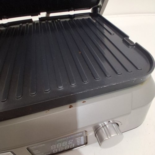 CUISINART GOURMET DELUXE GRIDDLER - SILVER (MODEL: GRID-10PCC) image 4