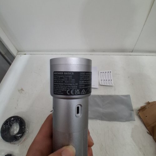 NEEWER BASICS LED PHOTOGRAPHY FLASHLIGHT - 4-COLORS - 10W - SILVER (MODEL: FL10) image 4