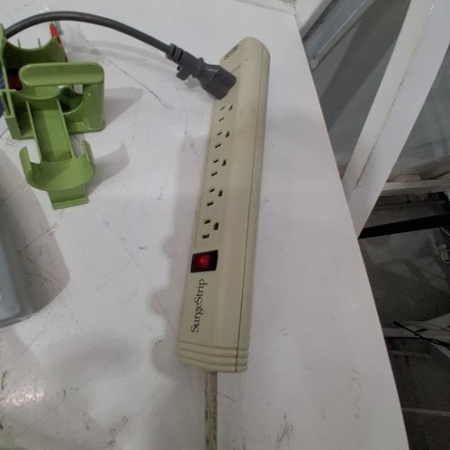 BISSELL LITTLE GREEN PORTABLE CARPET CLEANER FOR CARPET & UPHOLSTERY WITH STAIN BRUSH TOOL - 120V - GREEN - (MODEL: 1400J) image 2