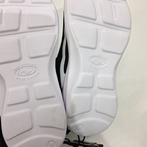 BOY'S ATHLETIC WORKS SPORT SHOES - SIZE 1 - BLACK/WHITE image 3