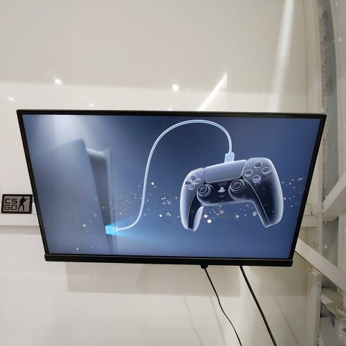 SONY PLAYSTATION 5 SLIM *UPDATED MODEL* (PS5) CONSOLE WITH WIRELESS CONTROLLER - DIGITAL EDITION - 825GB (MODEL: CFI-2115) image 7