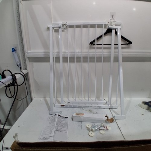 SUMMER INFANT SUMMER EVERYWHERE EXTRA TALL WALK-THRU SAFETY GATE, 36" X 28.75"- 39.75" - WHITE (MODEL: 33463Z) image 3