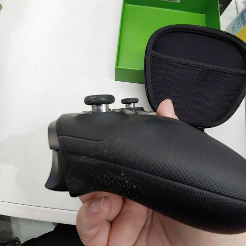 XBOX ELITE WIRELESS CONTROLLER SERIES 2 - XBOX ONE ELITE 2 CONTROLLER EDITION image 4