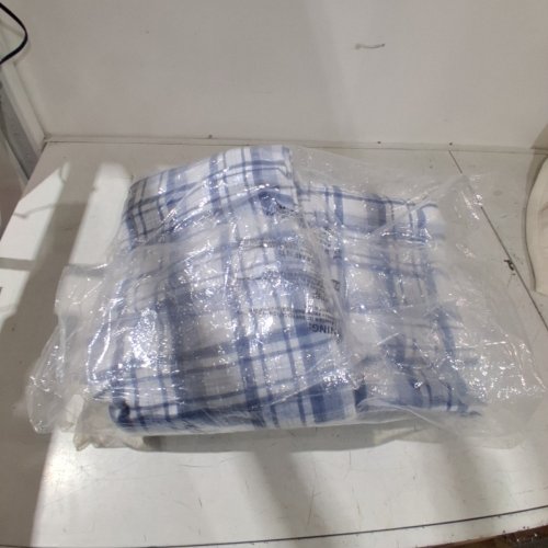 4PC SOFT FLANNEL FROM PORTUGAL 100% COTTON SHEET SET - KING - BLUE STRIP PATTERN (MODEL: 1526667) image 3