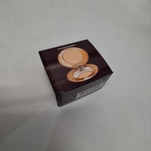 CHARLOTTE TILBURY AIR BRUSH FLAWLESS FINISH COMPLEXION SMOOTHING PRESSED MICRO POWDER - 3.4 G (2) MEDIUM image 4