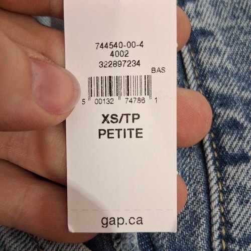 WOMEN'S GAP MID RISE ULTRASOFT EASY HORSESHOE JEANS - EXTRA SMALL PETITE - MEDIUM WASH/PALE DENIM (STYLE: 744540) image 3