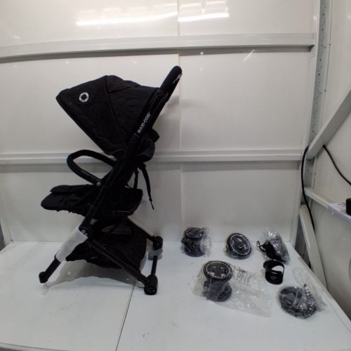 MAXI-COSI LARA ULTRA COMPACT FOLDABLE STROLLER - ESSENTIAL BLACK (MODEL: 01323CFNA) image 4