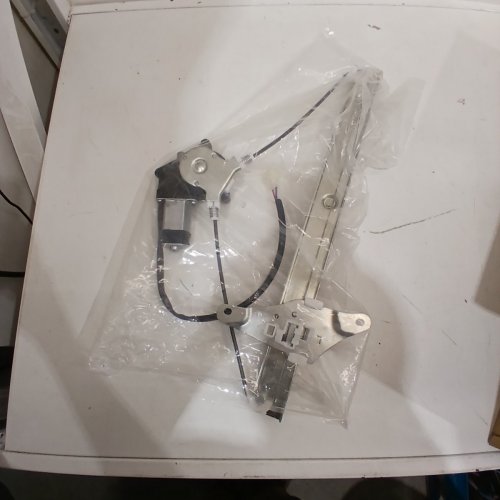 A-PREMIUM FRONT LEFT DRIVER SIDE POWER WINDOW REGULATOR (ITEM: WR41708) image 3