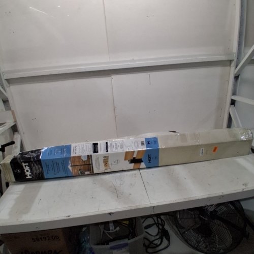 PROJECT SOURCE 3.5" SLAT WIDTH CORDLESS VINYL ROOM DARKENING BLINDS - 66" X 84" - WHITE (MODEL: 978840103) image 8