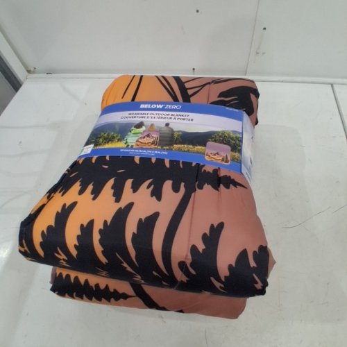 BELOW ZERO BELOW ZERO 2-IN-1 WEARABLE HOODED OUTDOOR BLANKET - 54" × 76" - PURPLE/ORANGE (MODEL: 1896292) image 2