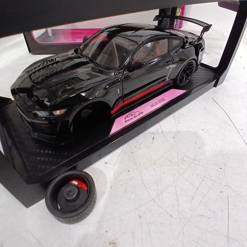 JADA PINK SLIPS 2022 SHELBY GT500 - 1:18 SCALE - BLACK/RED (MODEL:36385) image 4