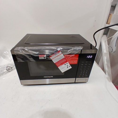 FRIGIDAIRE MICROWAVE OVEN - 0. 9CU.FT - 900W - STAINLESS STEEL (MODEL: EMW959-C) image 4