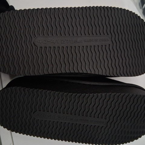 WOMEN'S SLIP-ON SHOES - SIZE 9.5 - BLACK image 5