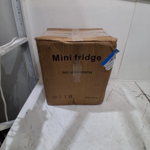 ADVWIN MINI FRIDGE WITH LED MIRROR - 20L - PINK (ITEM: US340101WT00) image 10