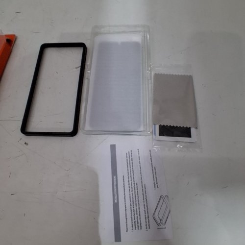 ONN. PRIVACY TEMPERED GLASS SCREEN PROTECTOR FOR SAMSUNG GALAXY S25 - (MODEL: S25) image 2