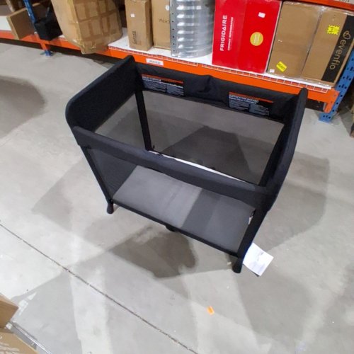 BUGABOO STARDUST PORTABLE INDOOR AND OUTDOOR PLAY YARD - MIDNIGHT BLACK - (MODEL: ‎900005008) image 2