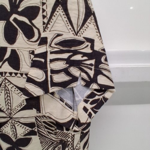 WOMEN'S BARILOCHE PRINT BUTTON-UP BLOUSE - SMALL / MEDIUM - BEIGE / BROWN (STYLE: ANAIS) image 3