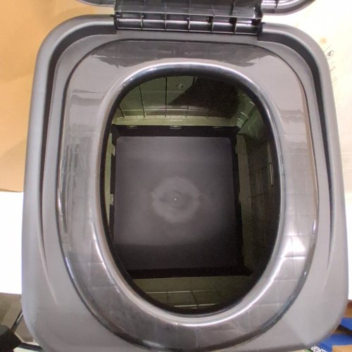 PORTABLE COLLAPSIBLE CAMPING TOILET - 17" - GREEN/BLACK image 3