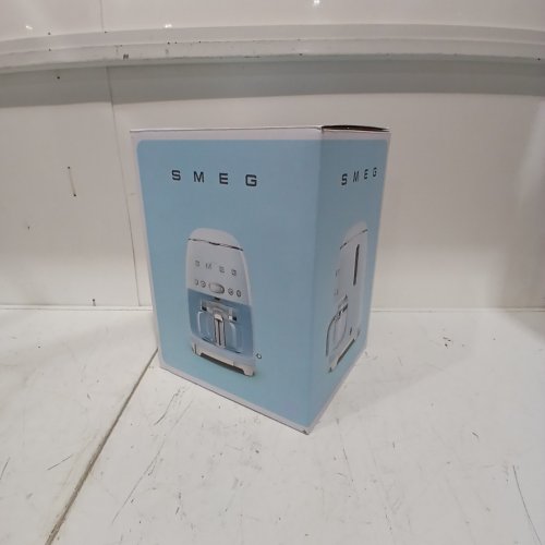 SMEG RETRO-STYLE DRIP-FILTER COFFEE MACHINE - 10 CUP CAPACITY - PINK (MODEL: DCF02PKUS) image 5