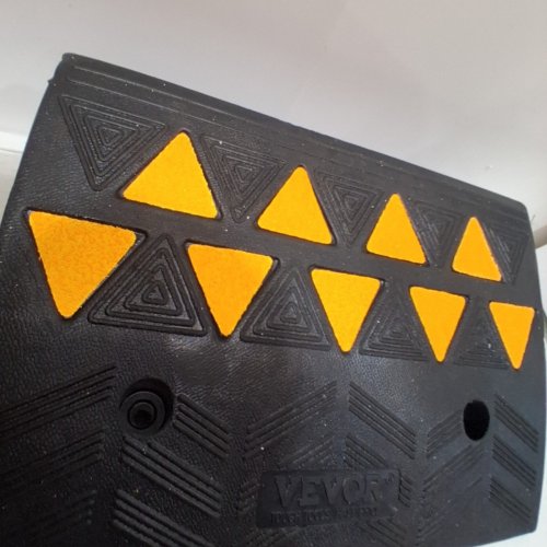 2PK RUBBER CURB RAMP - 13" X 19" X 5" - BLACK/YELLOW (MODEL: KR-07) image 3