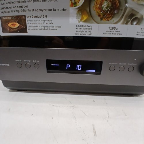 PANASONIC COUNTERTOP MICROWAVE OVEN WITH GENIUS SENSOR 2.0 - 11 MODES, 1200W - 1.0 CUBIC FT - METALLIC GREY (MODEL: NN-SF57RMC) image 2